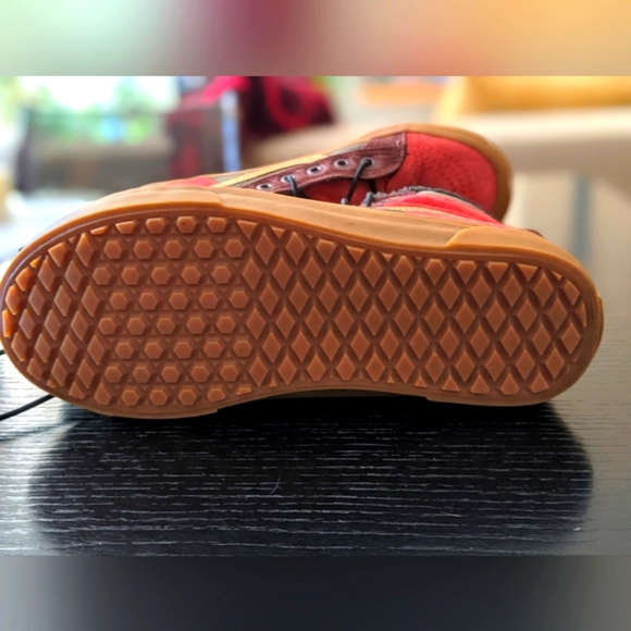 8.5 lined *all weather* Women's sz 8.5 Vans - Picture 6 of 7